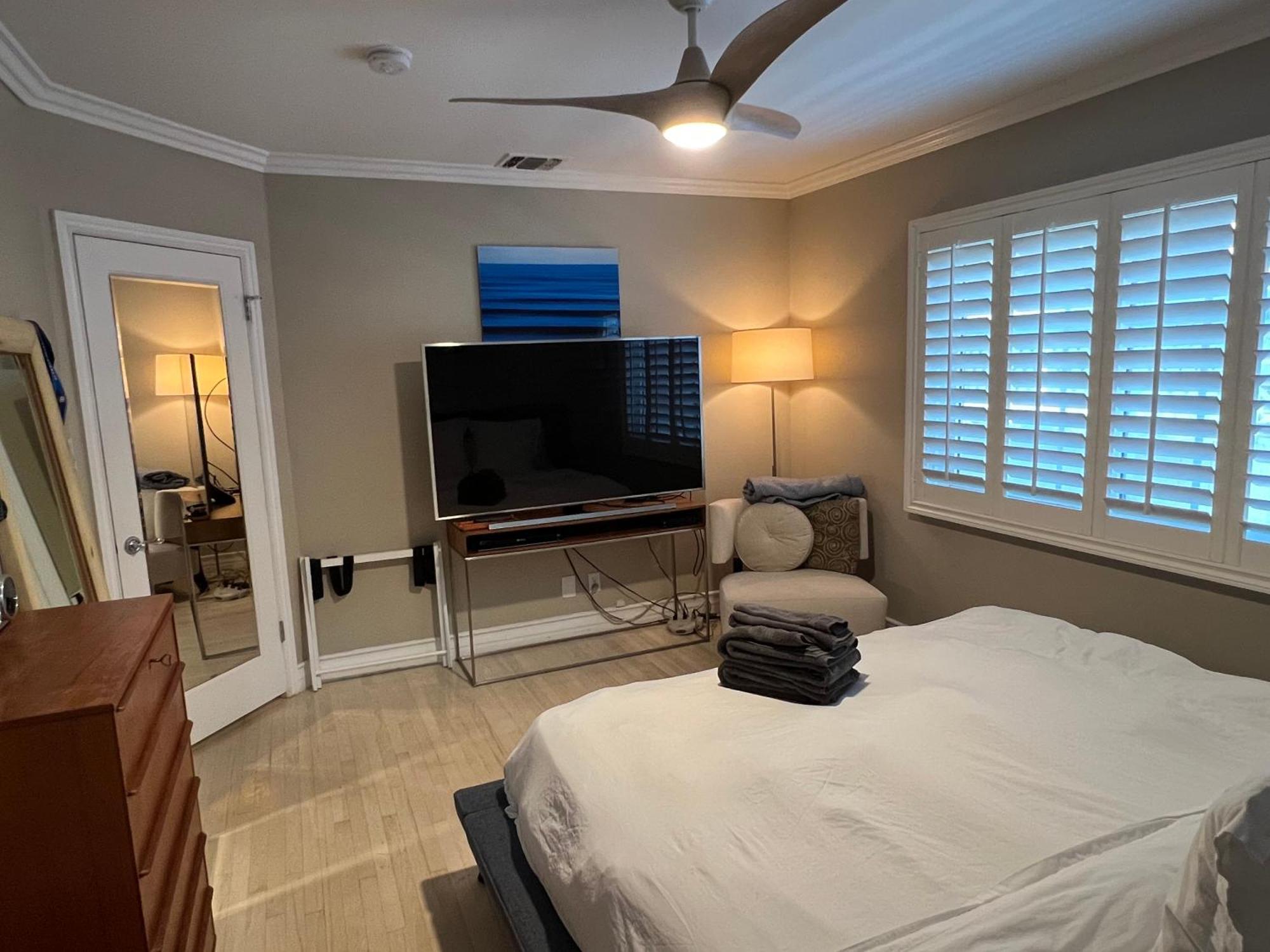Chic Venice Beach Bungalow Steps From The Canals & Beach Λος Άντζελες Εξωτερικό φωτογραφία